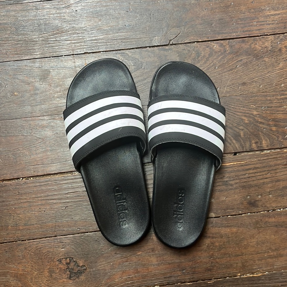 Adidas slides size 6, great condition!